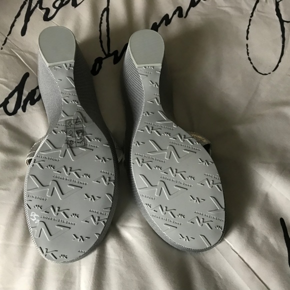 Anne Klein silver Wedge Sandals - Picture 3 of 4